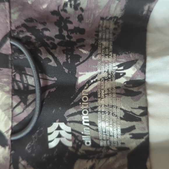 All in motion (target) ss resort shirt - Picture 3 of 5